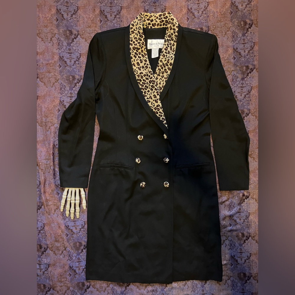 ๐ SOLD ๐ Vintage Sassy Black Leopard Blazer Dress by Danny & Nicole ~ Size 8P - Picture 8 of 11
